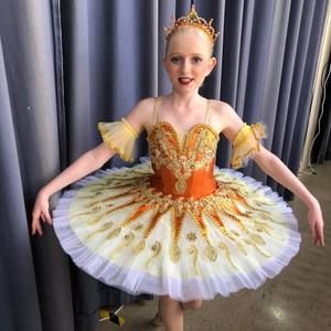 Meet your Posher, Helen